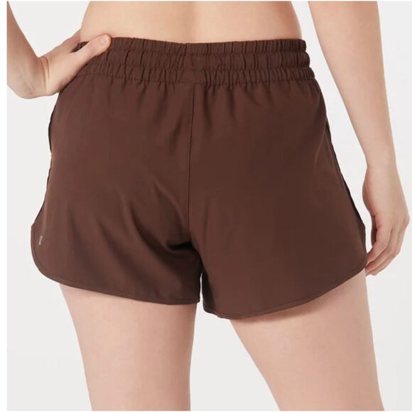 Women Vuori Vuori Clementine 4" Short Mid Rise Lined in Brick Size Extra Smal - Picture 2 of 10
